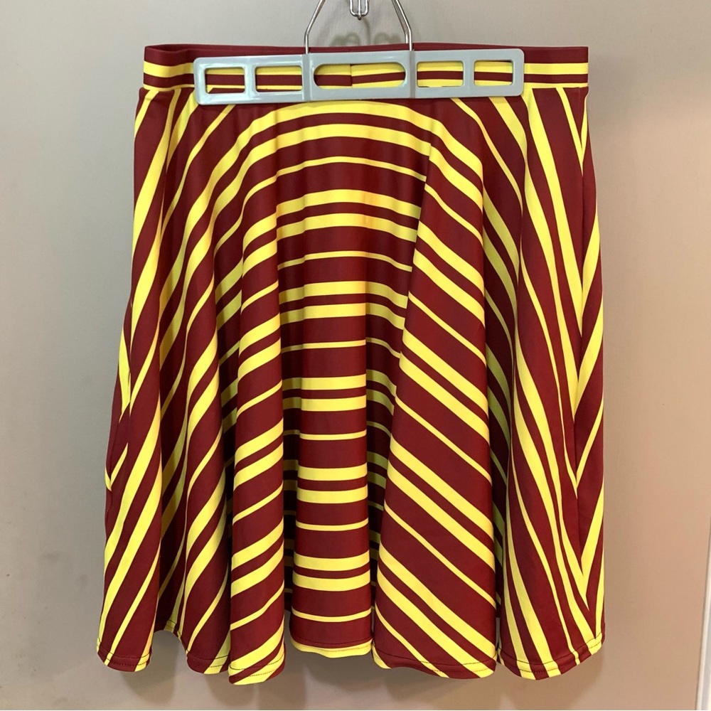Gryffindor tie inspired skirt - skater circle Harry Potter